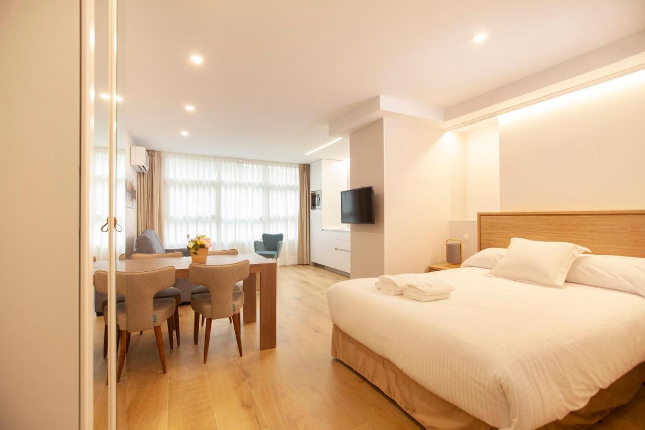 Apartamentos Reina Victoria Сантандер Экстерьер фото